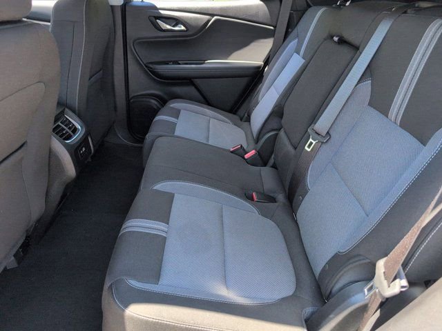 Used 2025 Chevrolet Blazer LT FWD image 27