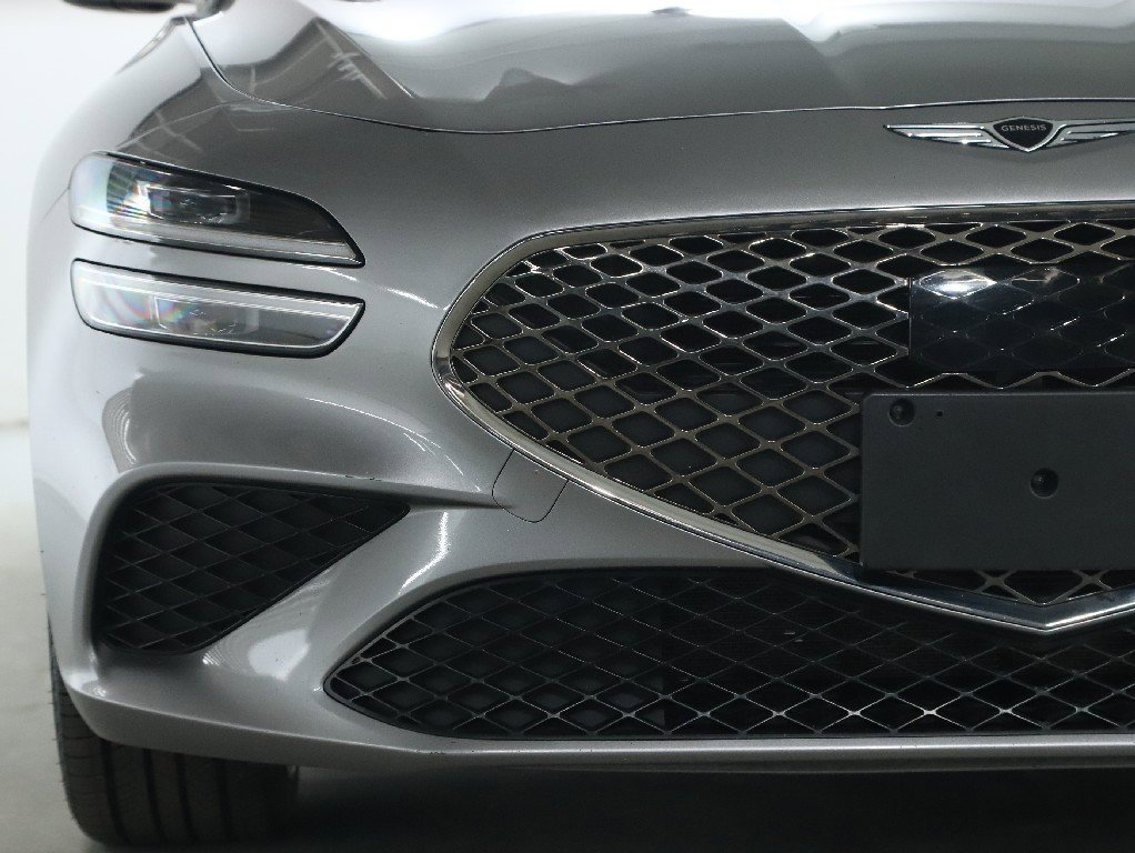 Used 2024 Genesis G70 2.5T image 8