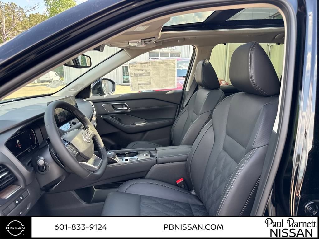 New 2025 Nissan Rogue Platinum w/ Tech Package image 17