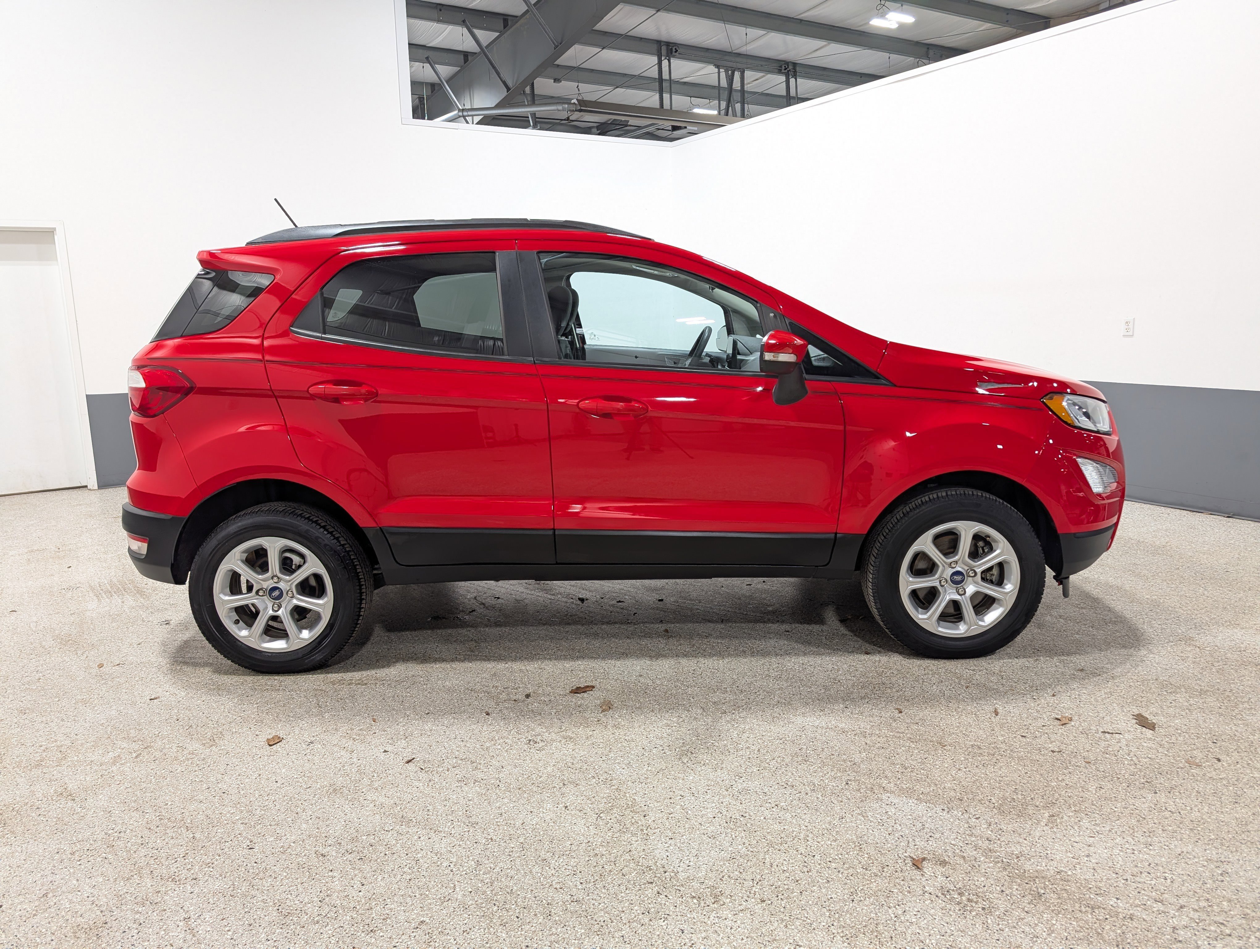 Used 2022 Ford EcoSport SE w/ Interior Protection Package image 2