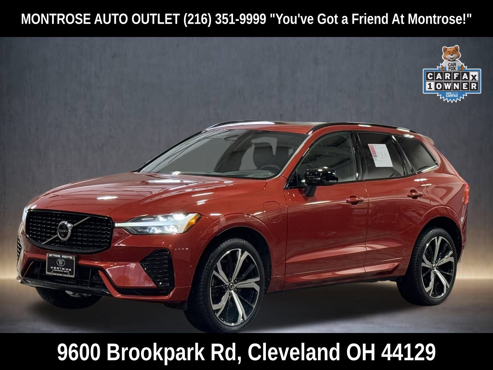 Used 2022 Volvo XC60 T8 R-Design w/ Advanced Package image 3
