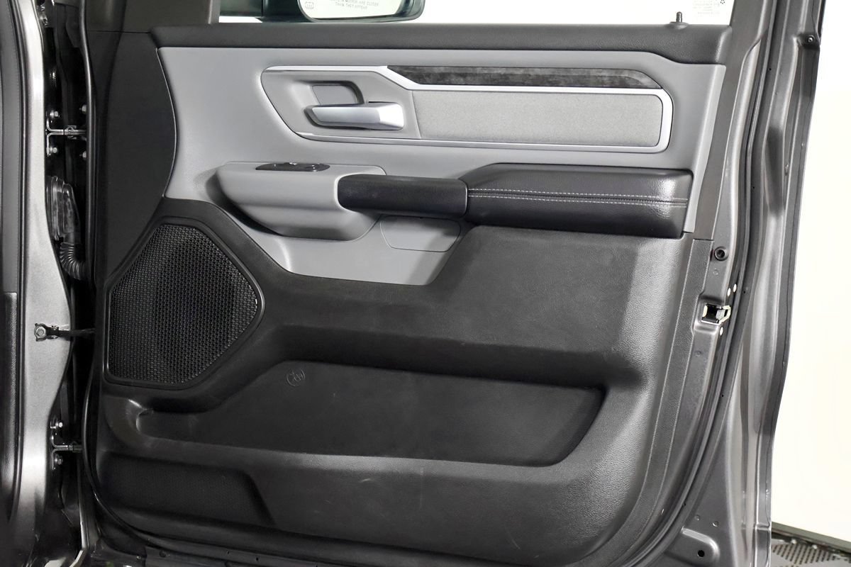 Used 2023 RAM 1500 Big Horn AWD/4WD image 40
