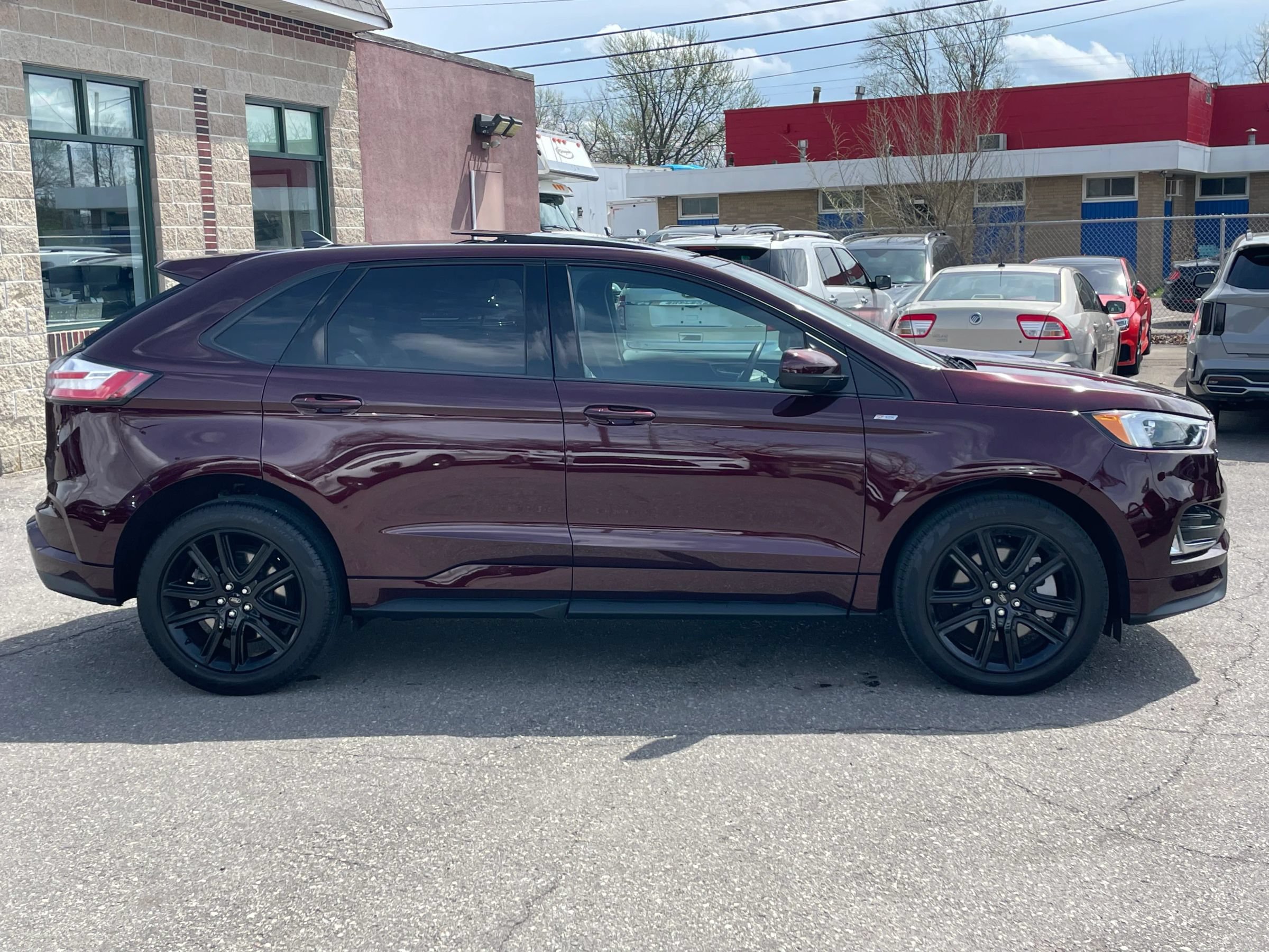 Used 2024 Ford Edge ST-Line AWD/4WD image 4