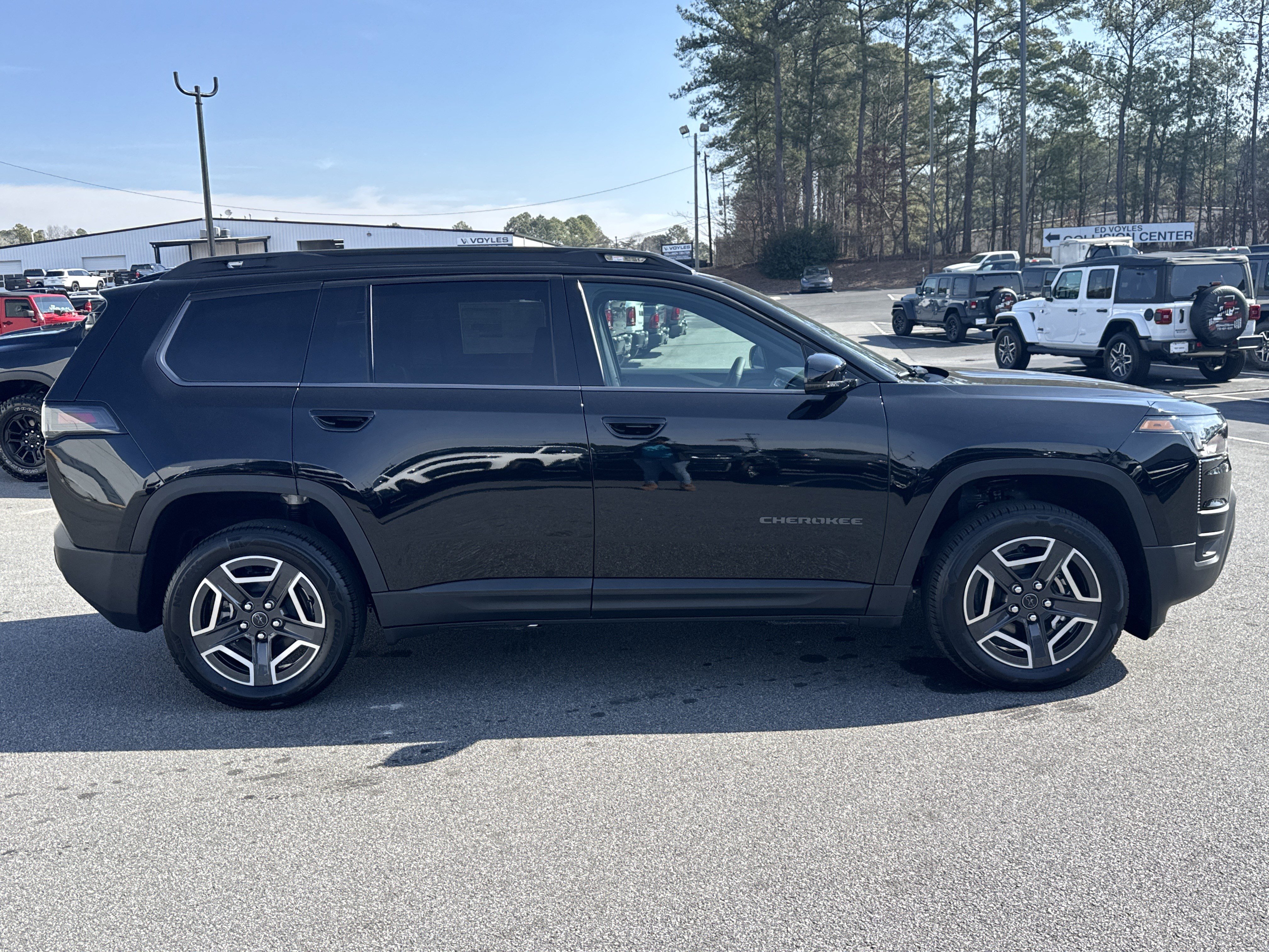 New 2026 Jeep Cherokee Limited AWD/4WD image 2