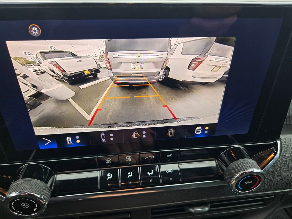 Used 2023 Chevrolet Colorado Trail Boss w/ Technology Package image 15