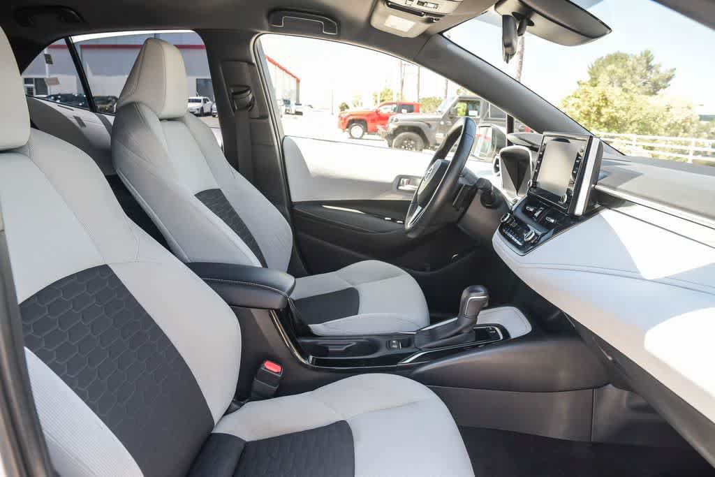 Used 2022 Toyota Corolla SE w/ Carpet Mat Package (TMS) FWD image 15