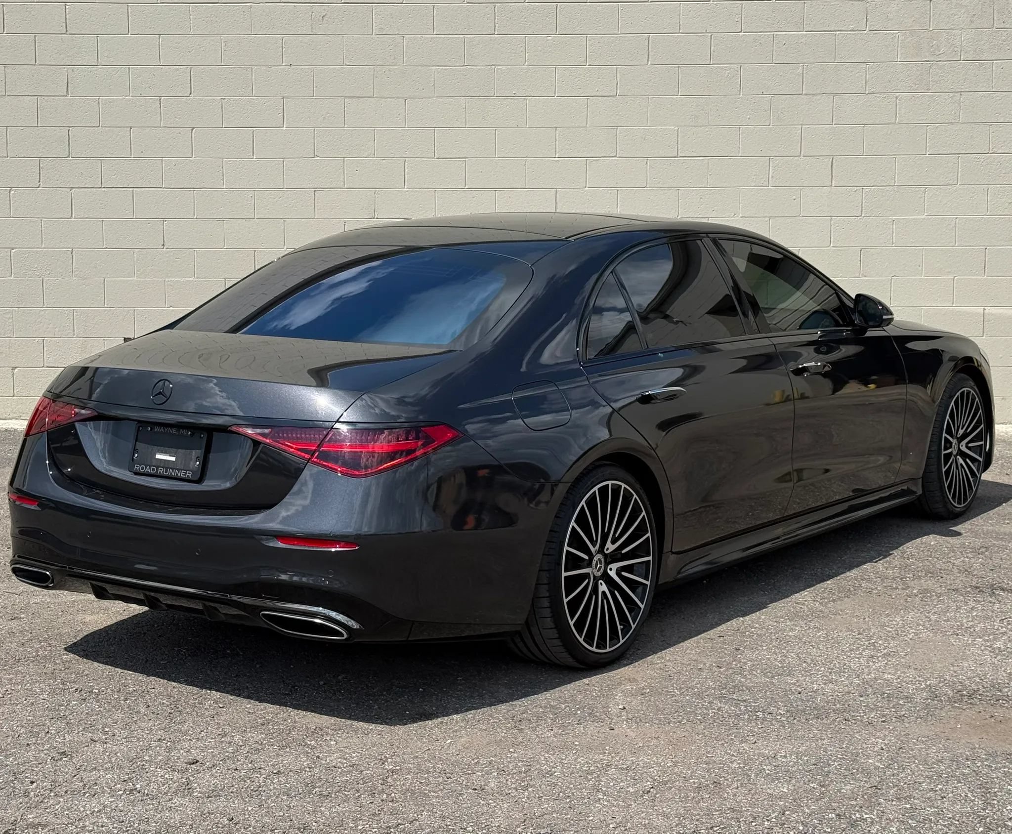 Used 2023 Mercedes-Benz S 580 4MATIC Sedan w/ AMG Line image 10