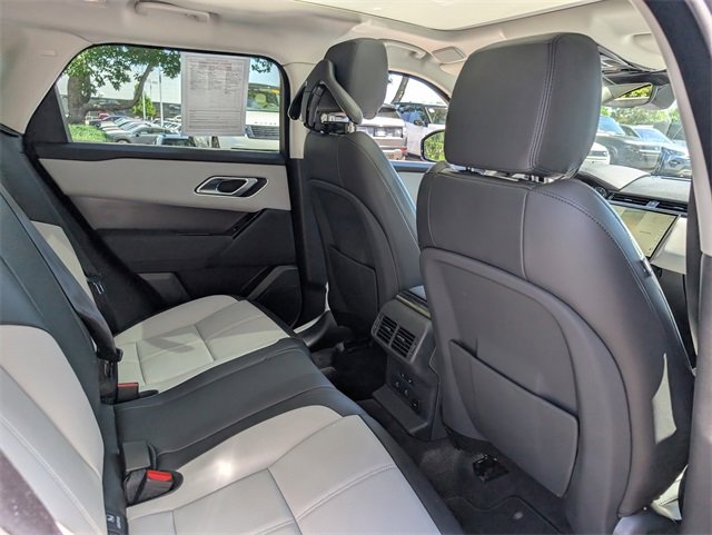 Used 2025 Land Rover Range Rover Velar Dynamic SE image 8