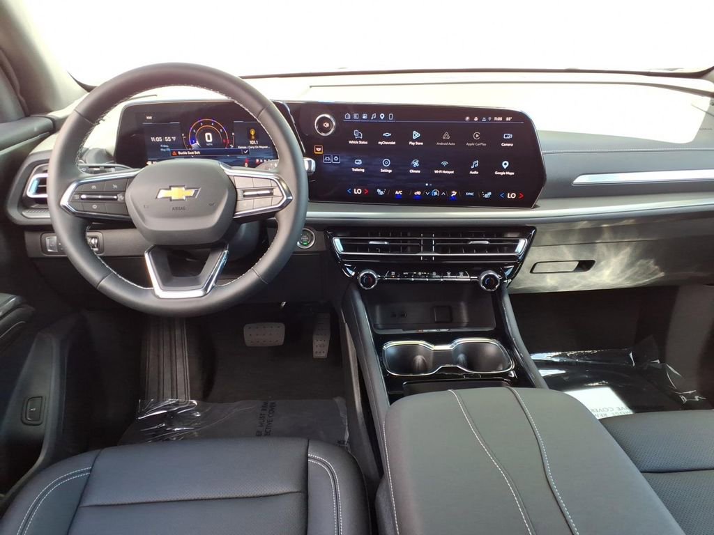 Used 2026 Chevrolet Traverse LT w/ LPO, Floor Liner Package FWD image 8