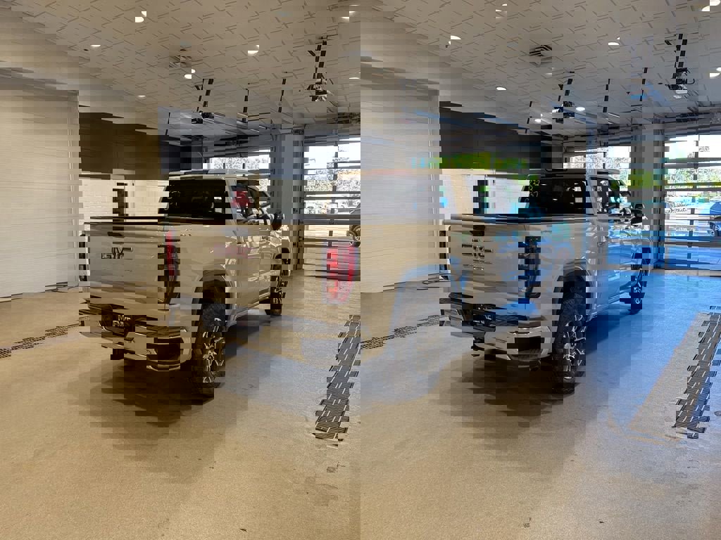 New 2026 GMC Sierra 1500 SLE w/ LPO, GMC Protection Package image 6