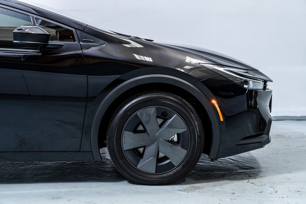 Used 2026 Toyota Prius LE image 12