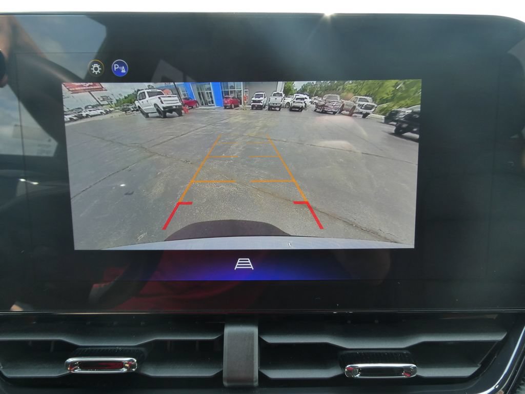 Certified 2026 Chevrolet Equinox RS w/ Convenience Package III FWD image 32