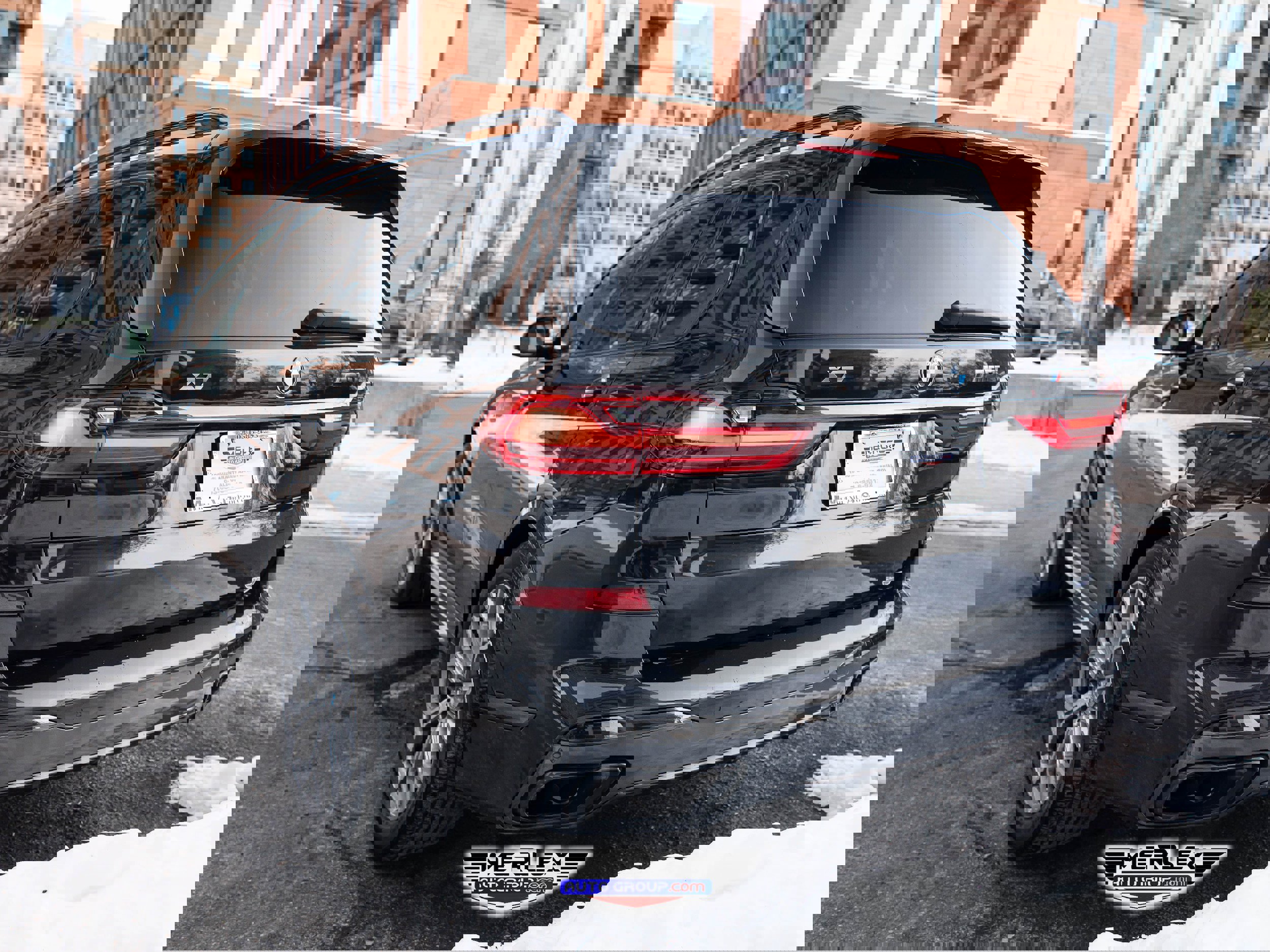 Used 2020 BMW X7 M50i image 5