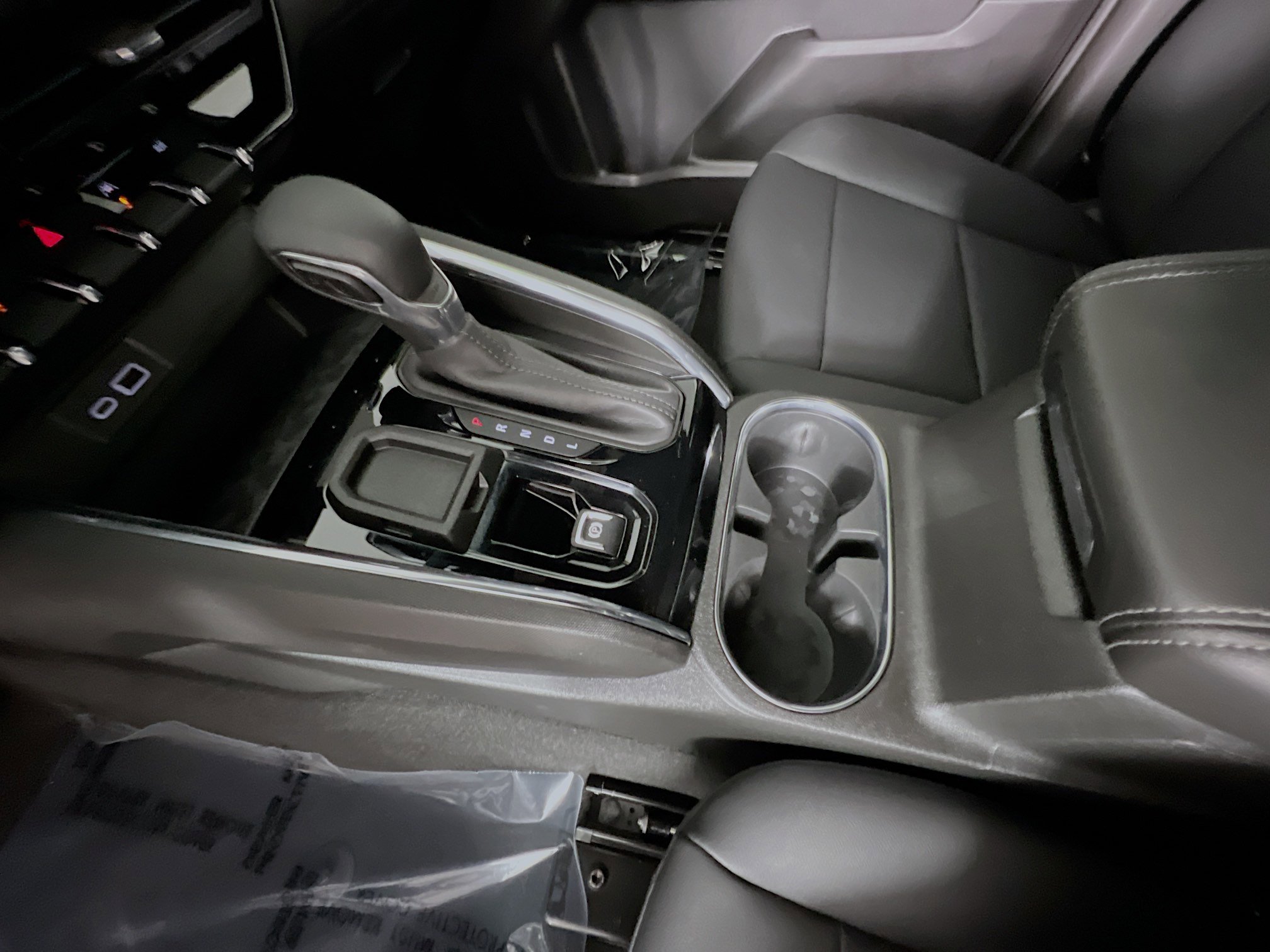 Used 2024 GMC Canyon Elevation w/ Elevation Premium Package image 24