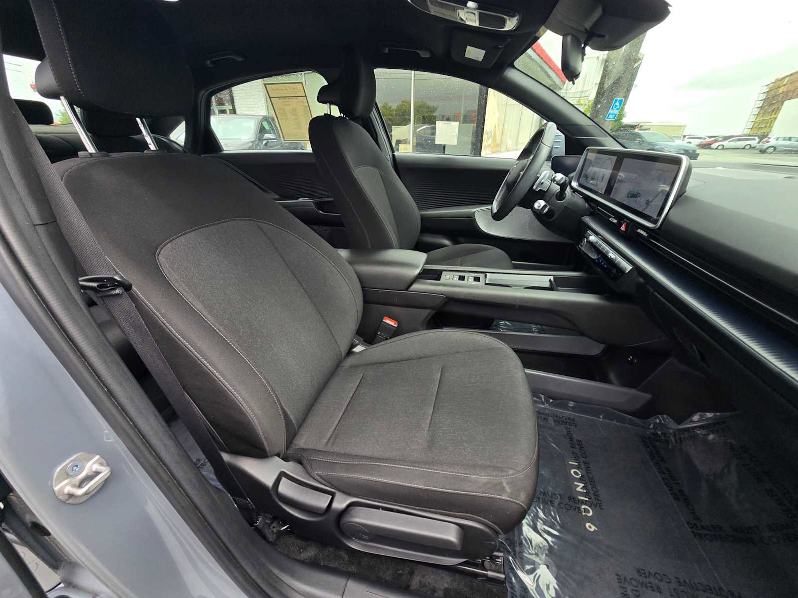 Used 2024 Hyundai Ioniq 6 SE AWD/4WD image 12