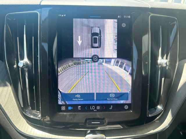 Certified 2025 Volvo XC60 B5 Plus AWD/4WD image 26