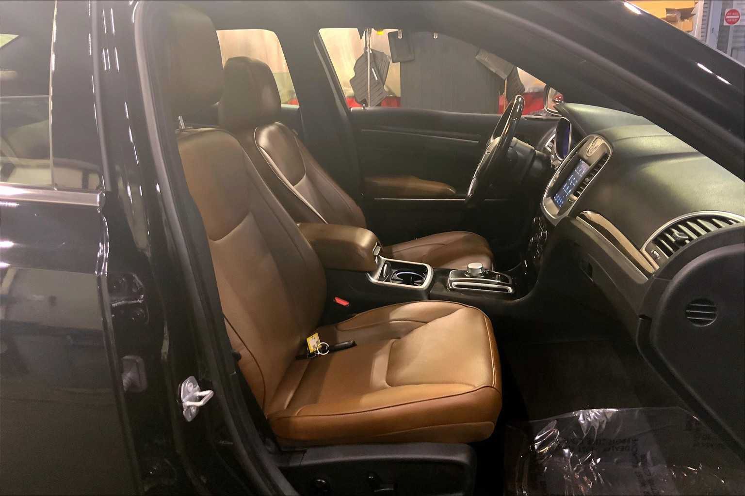 Used 2018 Chrysler 300 Limited w/ Light Group AWD/4WD image 9