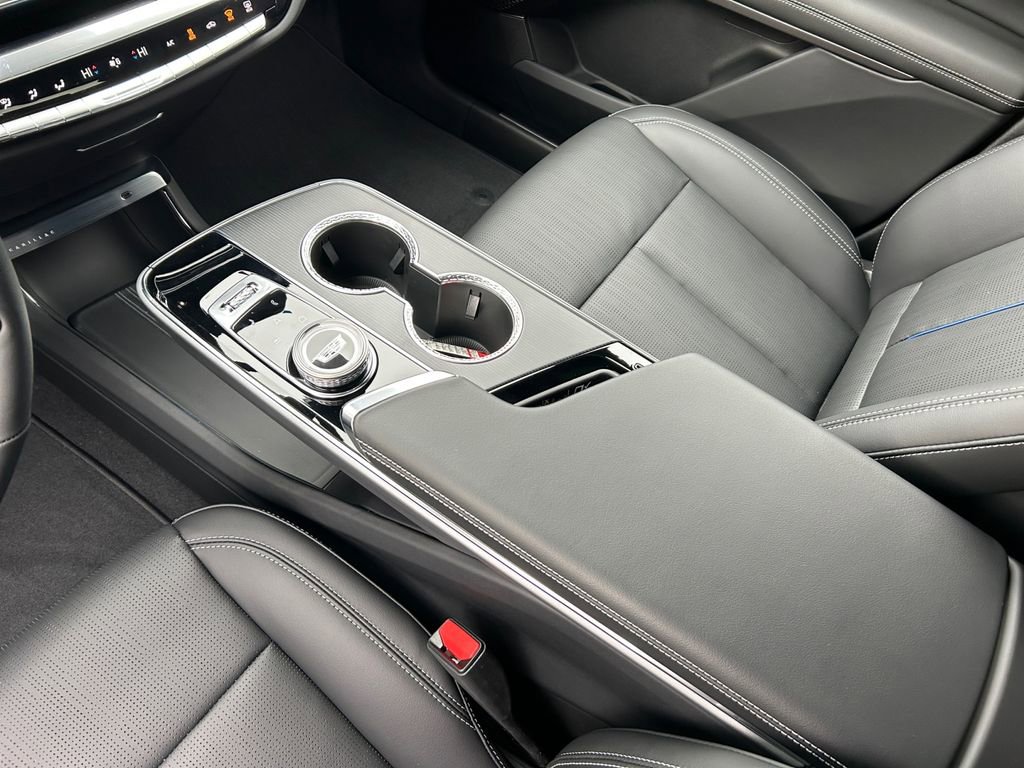 Used 2025 Cadillac Lyriq Sport image 20