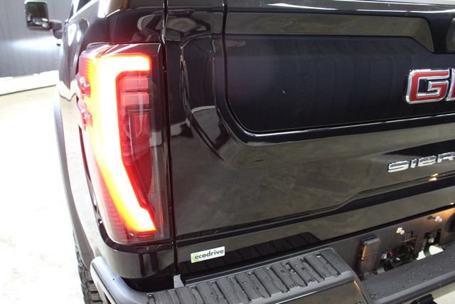 Used 2025 GMC Sierra 2500 AT4X AWD/4WD image 54