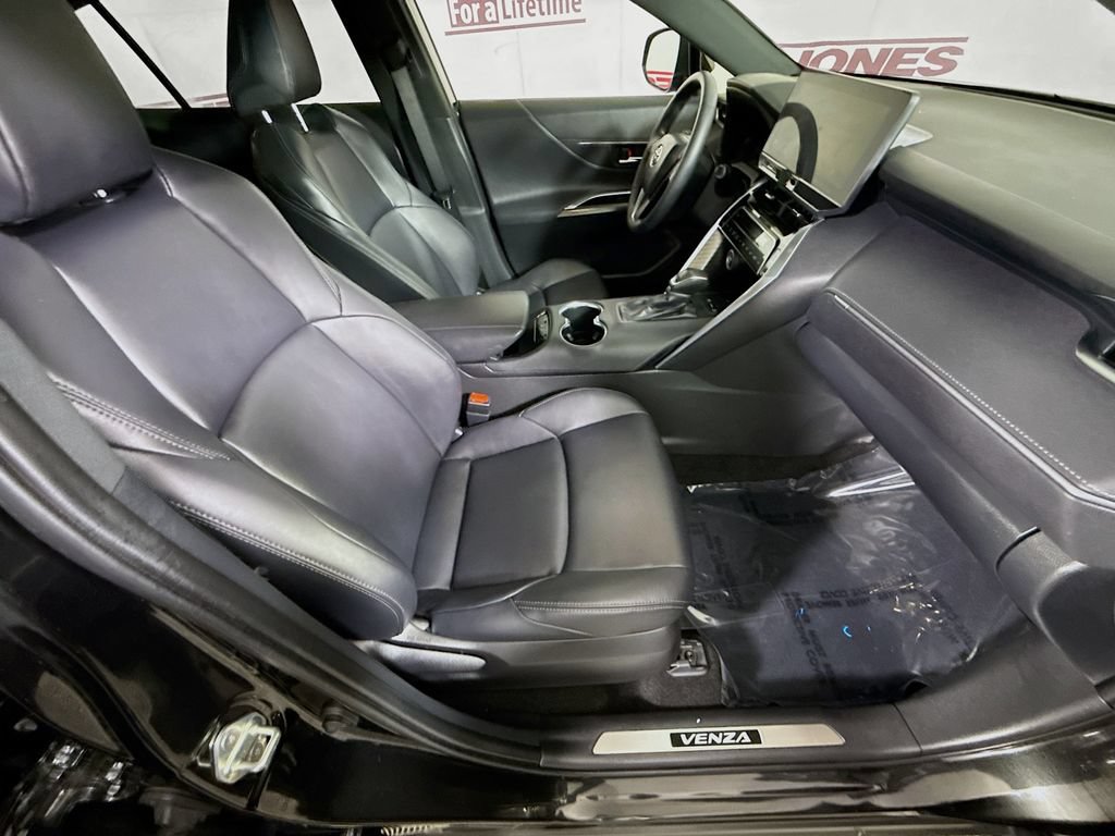 Certified 2024 Toyota Venza Nightshade AWD/4WD image 30