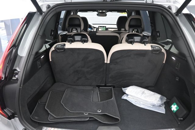 Used 2026 Volvo XC90 B6 Plus w/ Protection Package Premier AWD/4WD image 23