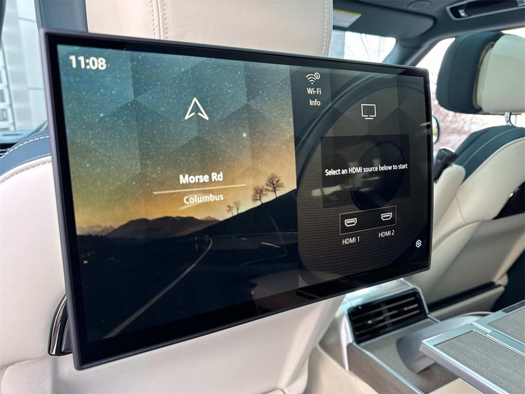 New 2025 Land Rover Range Rover SV image 14