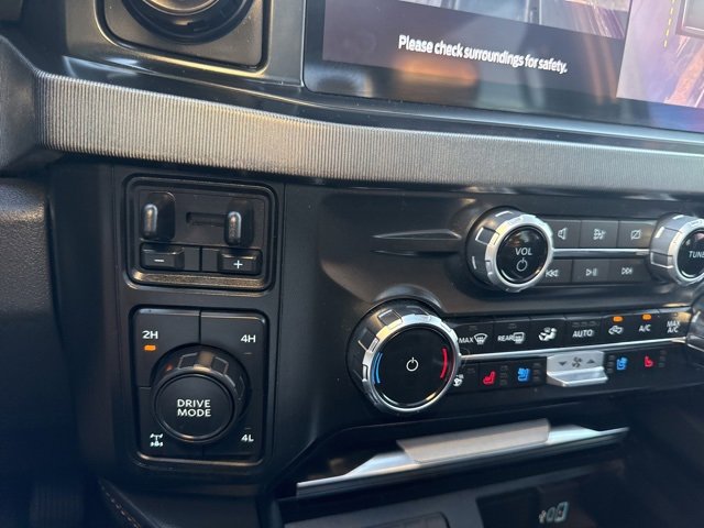 Used 2024 Ford F250 Platinum w/ FX4 Off-Road Package image 44