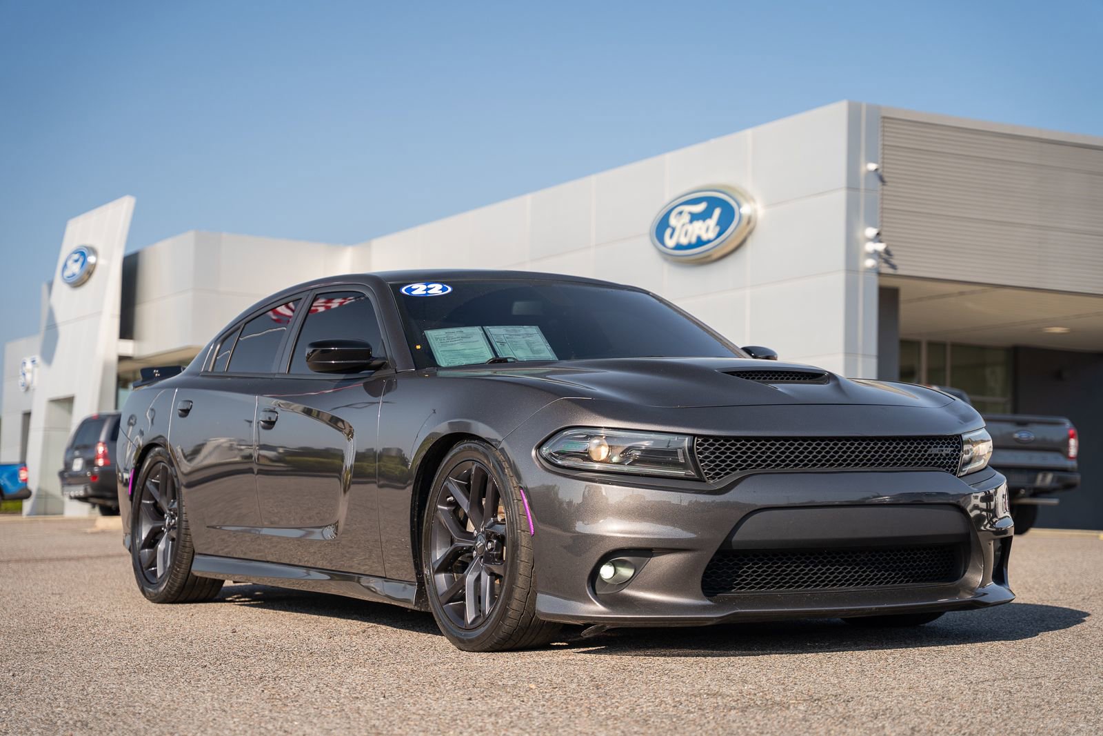 Used 2022 Dodge Charger R/T w/ Blacktop Package image 1