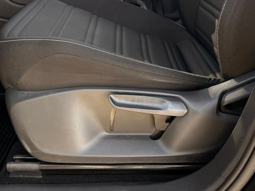 Used 2022 Volkswagen Tiguan S image 24