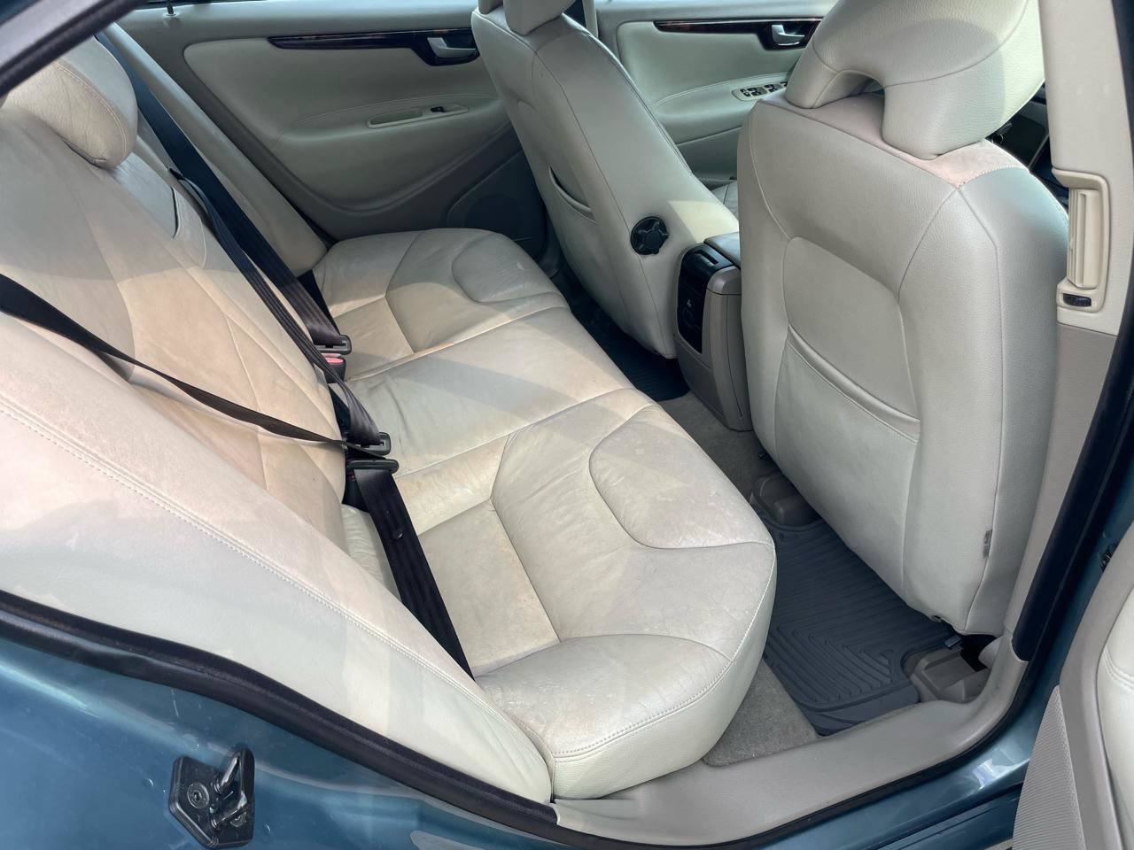 Used 2005 Volvo S60 2.5T FWD image 32