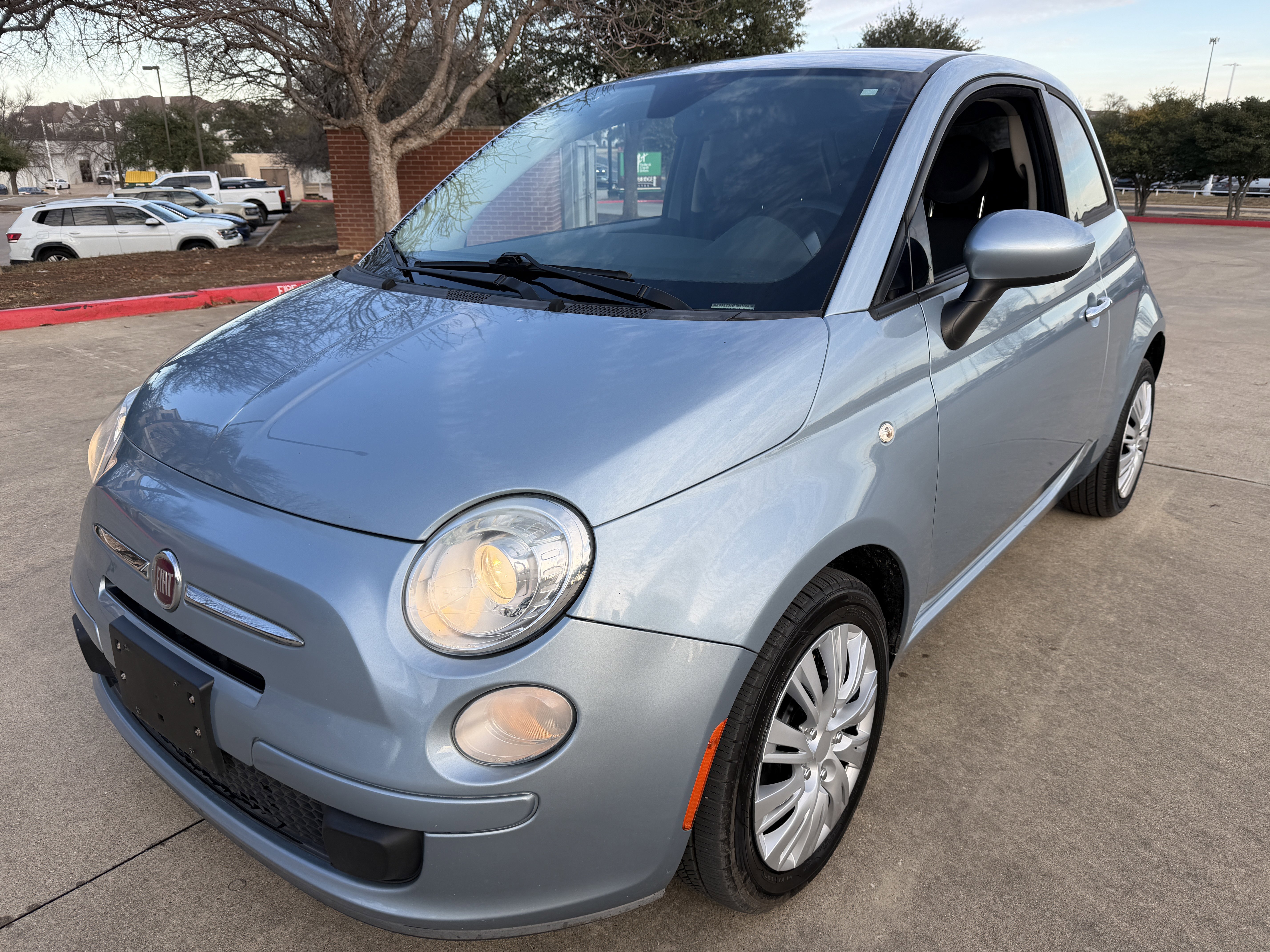 Used 2014 FIAT 500 Pop image 3