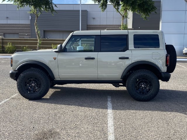 New 2026 Ford Bronco Badlands AWD/4WD image 3