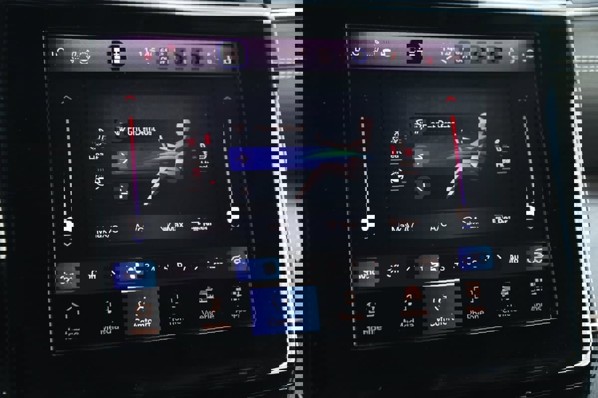 Used 2022 Jeep Grand Cherokee Limited image 36