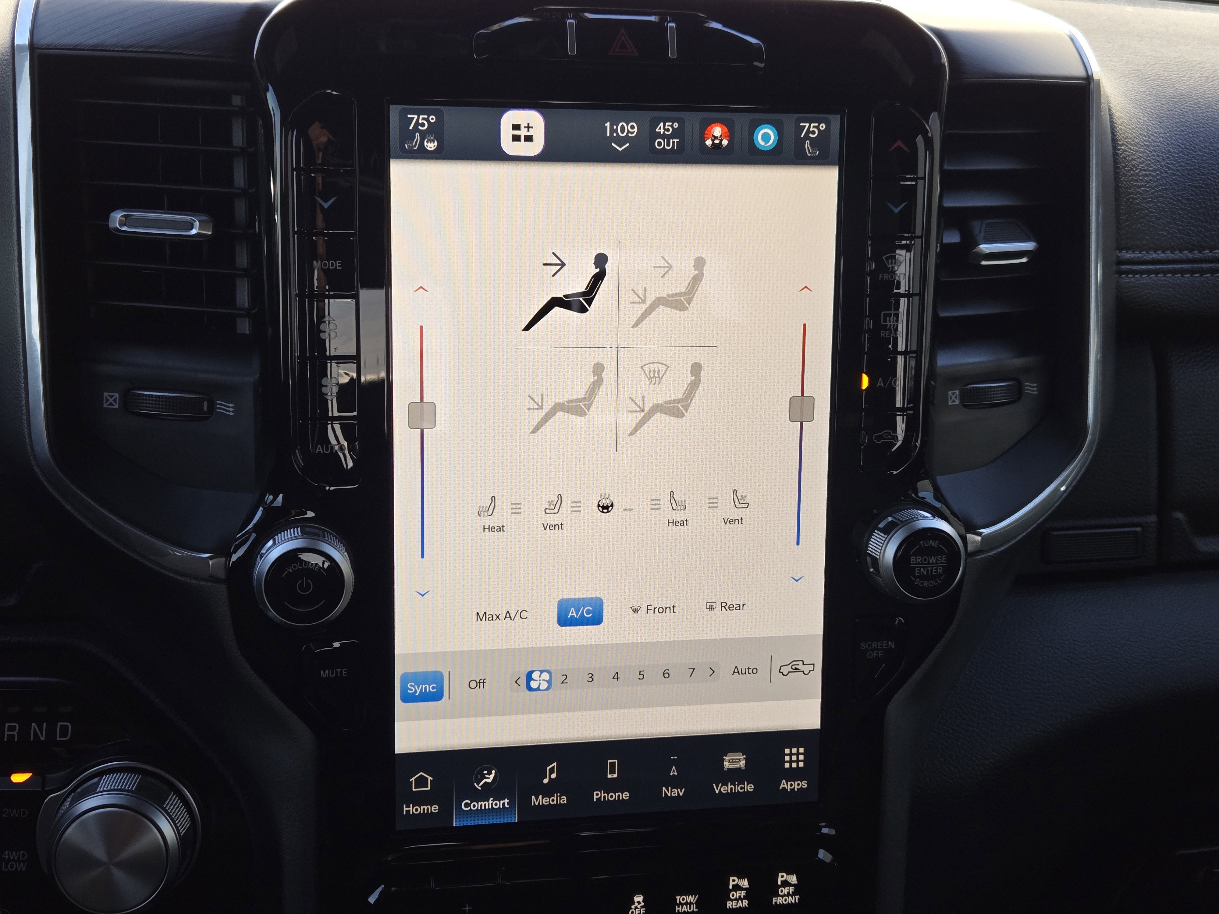 Used 2024 RAM 1500 Laramie image 22