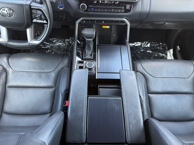 Used 2023 Toyota Sequoia Platinum AWD/4WD image 5