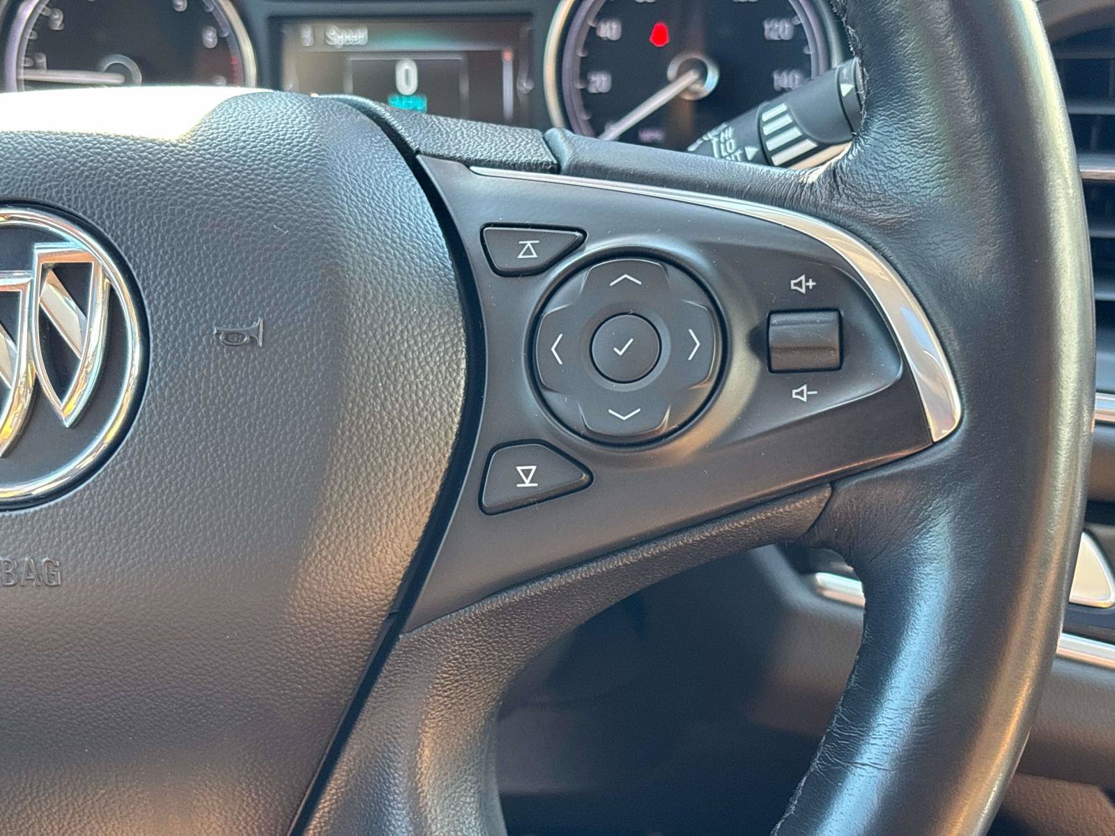 Used 2019 Buick Enclave Essence AWD/4WD image 24