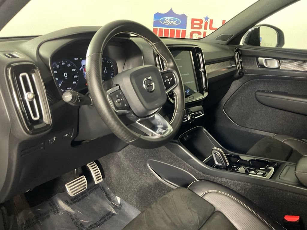 Used 2019 Volvo XC40 T5 R-Design AWD/4WD image 13