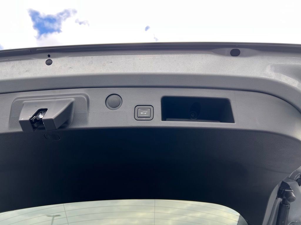 Used 2026 GMC Terrain AT4 w/ Convenience Package III image 39