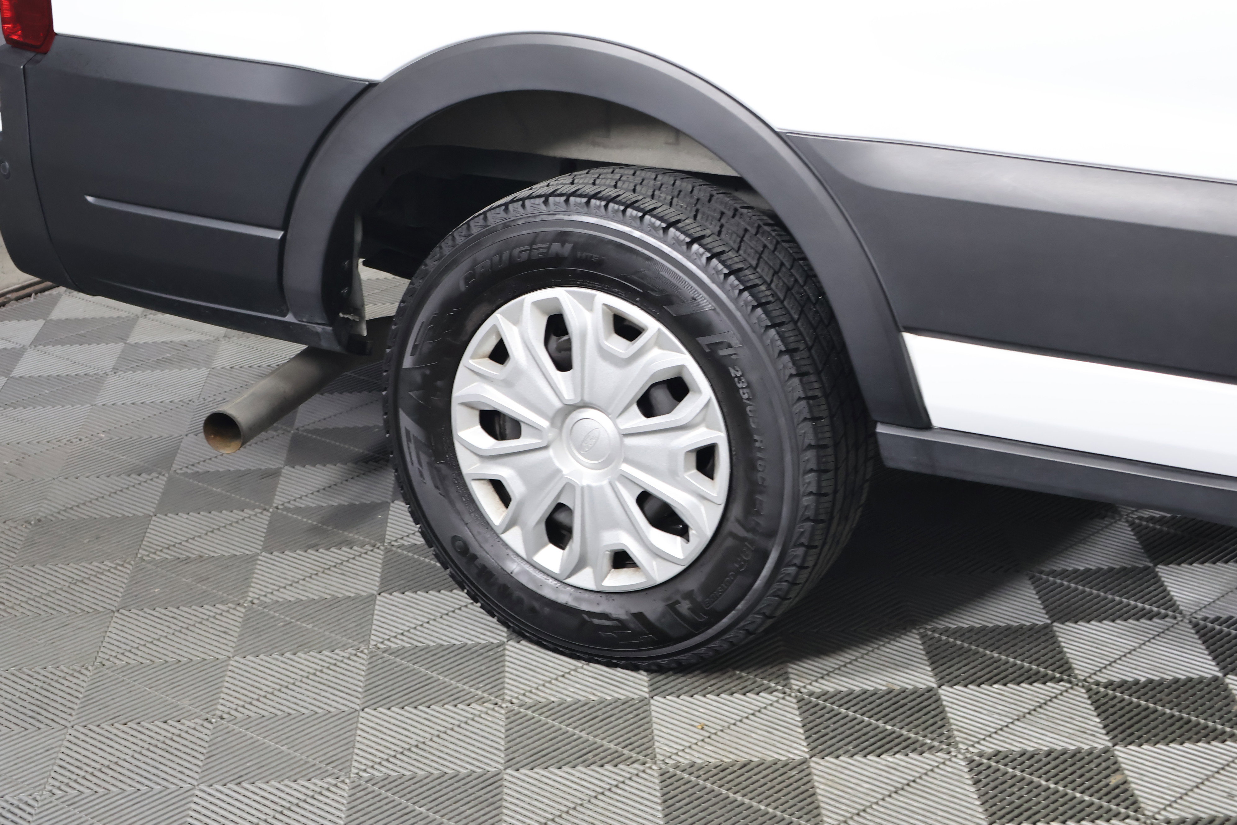 Used 2023 Ford Transit 350 XLT image 54