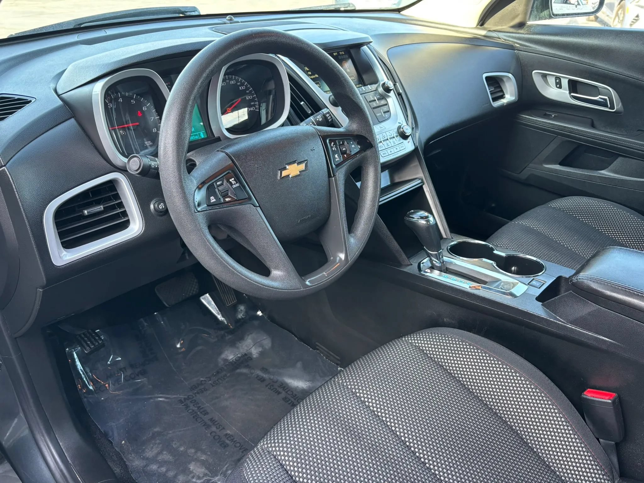 Used 2017 Chevrolet Equinox LS FWD image 13
