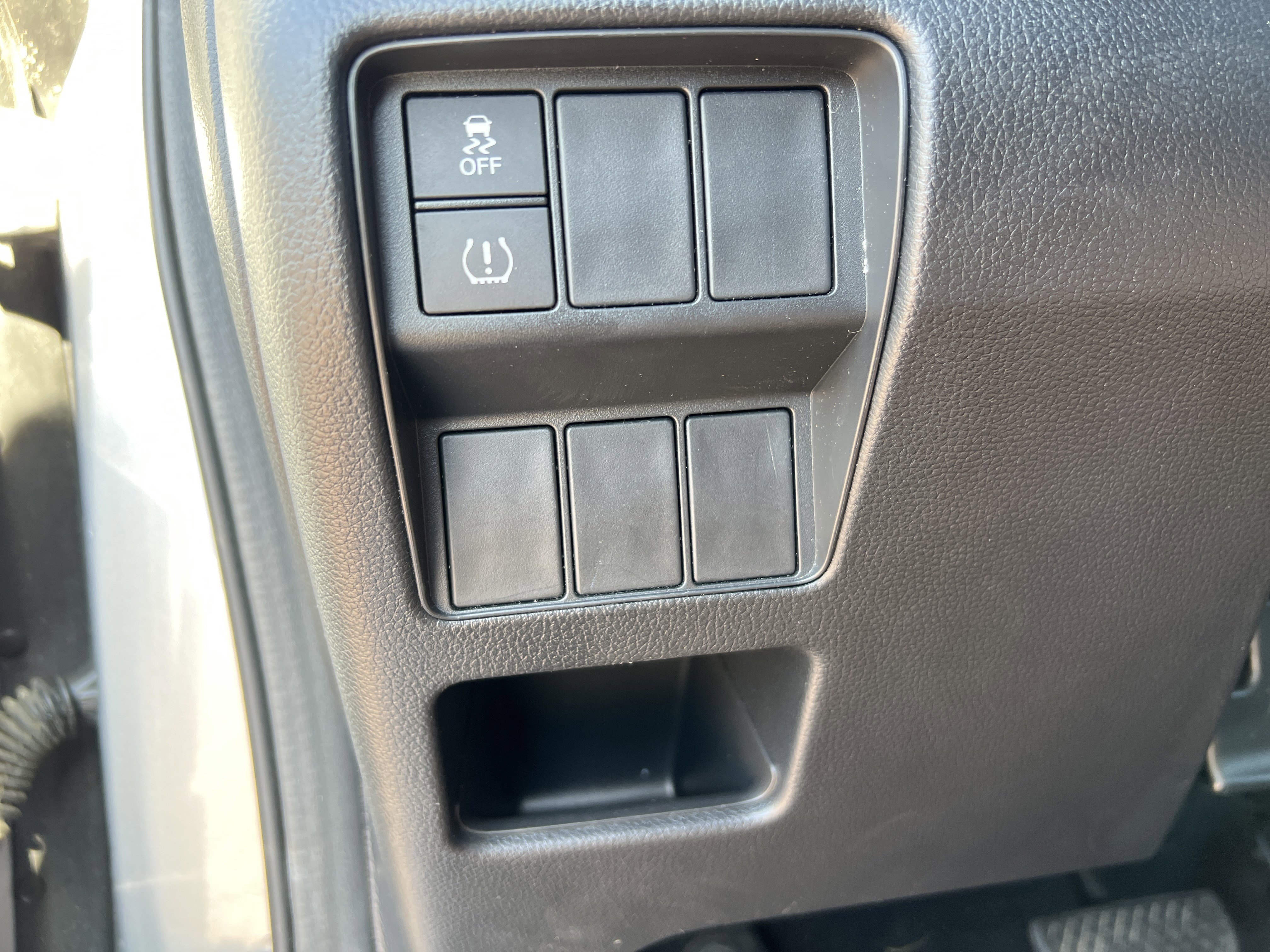 Used 2017 Honda CR-V LX image 35