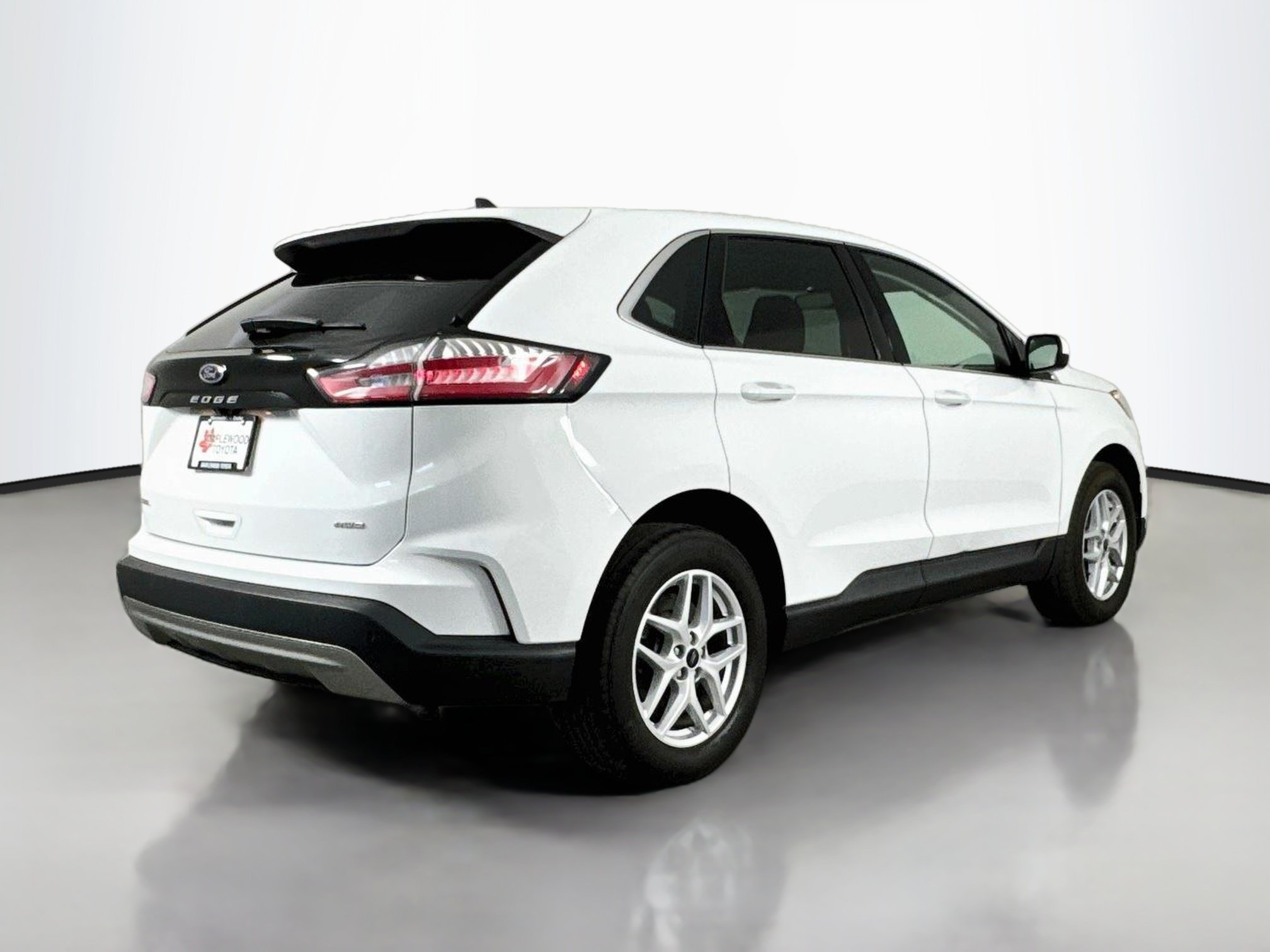Used 2023 Ford Edge SEL AWD/4WD image 7