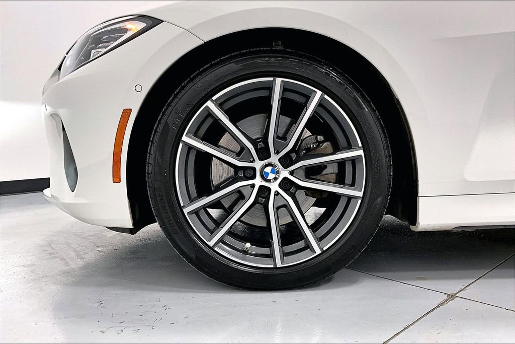 Used 2021 BMW 430i Coupe w/ Premium Package image 11
