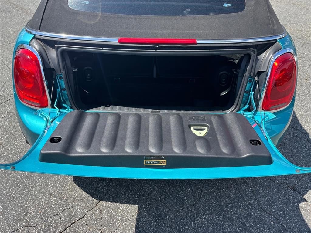 Used 2017 MINI Cooper S image 26