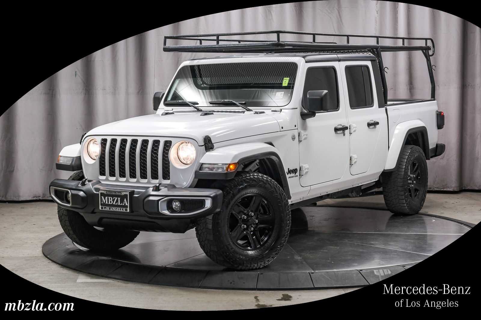 Used 2021 Jeep Gladiator Sport AWD/4WD image 1