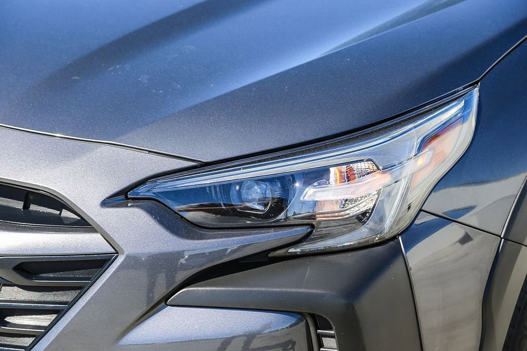 Used 2025 Subaru Outback Premium image 5