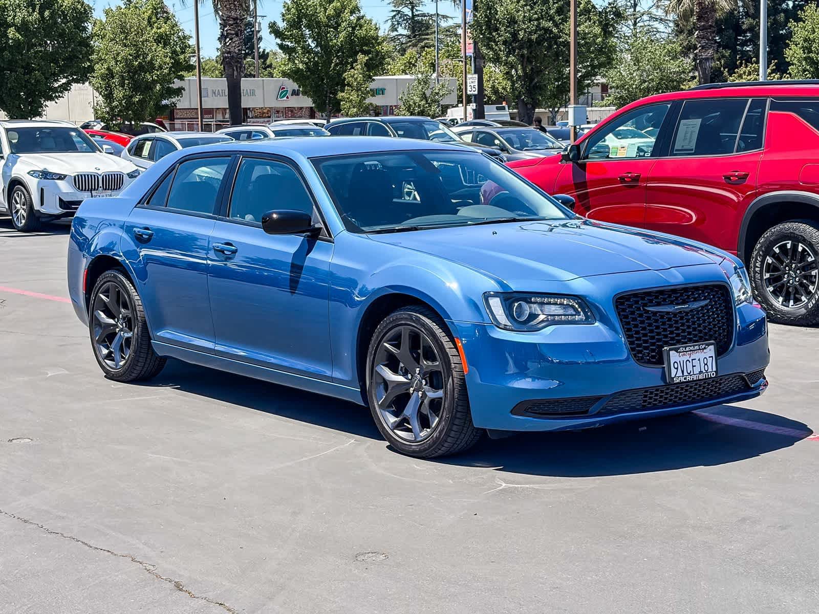 Used 2023 Chrysler 300 Touring w/ Sport Appearance Package RWD image 5