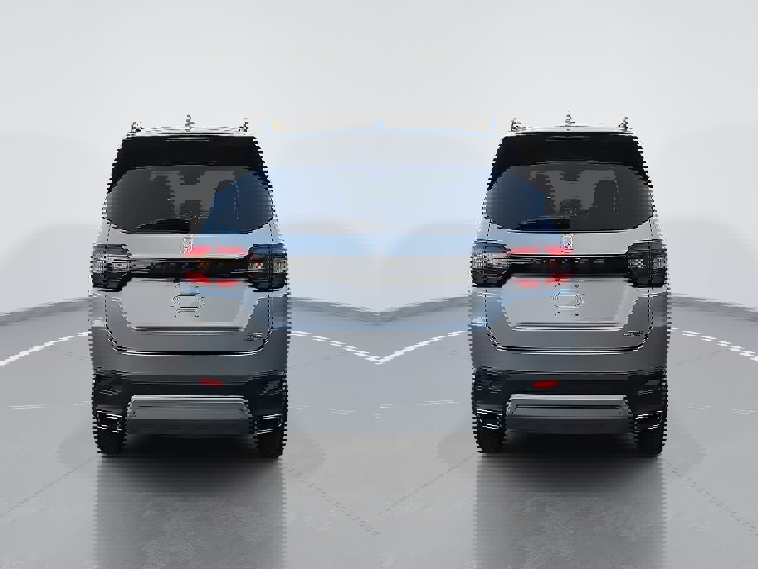 Used 2025 Honda Pilot Touring image 4