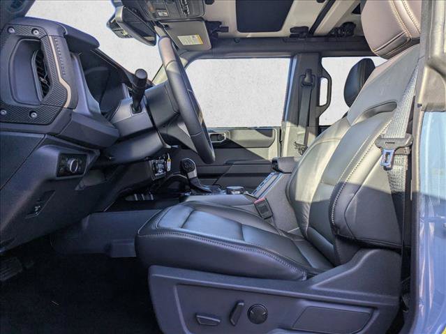New 2025 Ford Bronco Badlands image 4