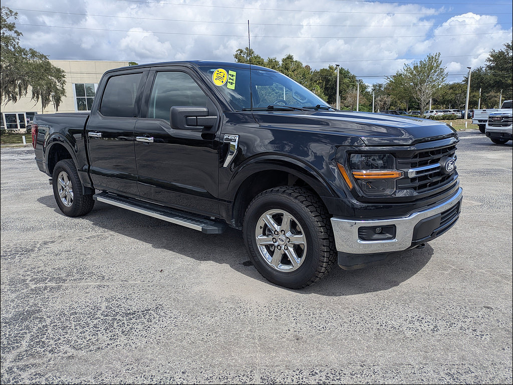 Used 2025 Ford F150 XLT w/ Equipment Group 301A Standard AWD/4WD image 2
